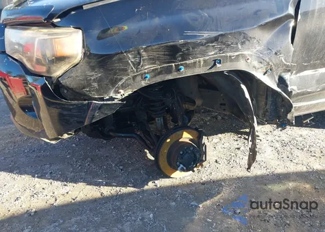 2017 Toyota 4Runner Trd Off Road z USA, uszkodzony, nr VIN JTEBU5JR2H5407268